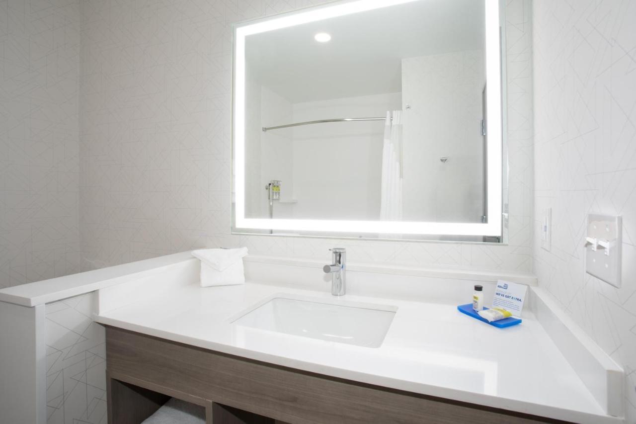 Holiday Inn Express Hotel & Suites Idaho Falls By Ihg Exteriör bild
